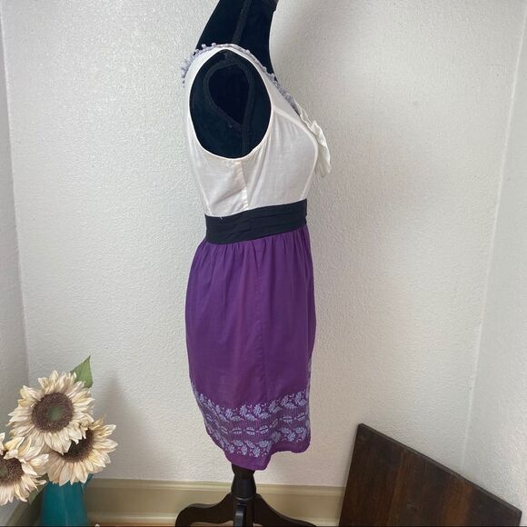 White & Purple Color Block Empire Waist Dress - Picture 4 of 9
